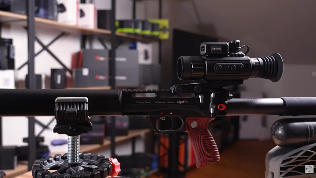 Sytong AM06-35 LRF на оружии